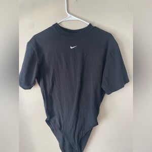 Nike Men's Black Short Sleeve Tee